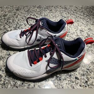 DIADORA Men’s Tennis Sneakers Sz 8.5